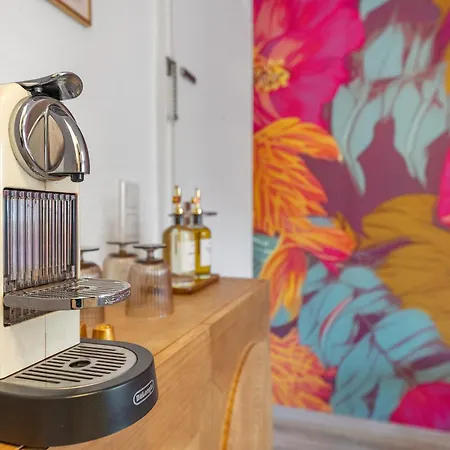 Mango Living I Boutique I Modern I 23 Qm