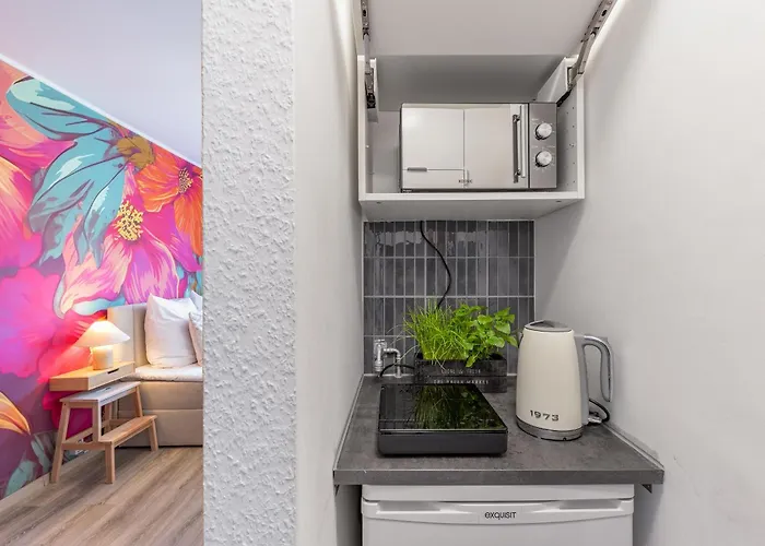 Mango Living I Boutique I Modern I 23 Qm